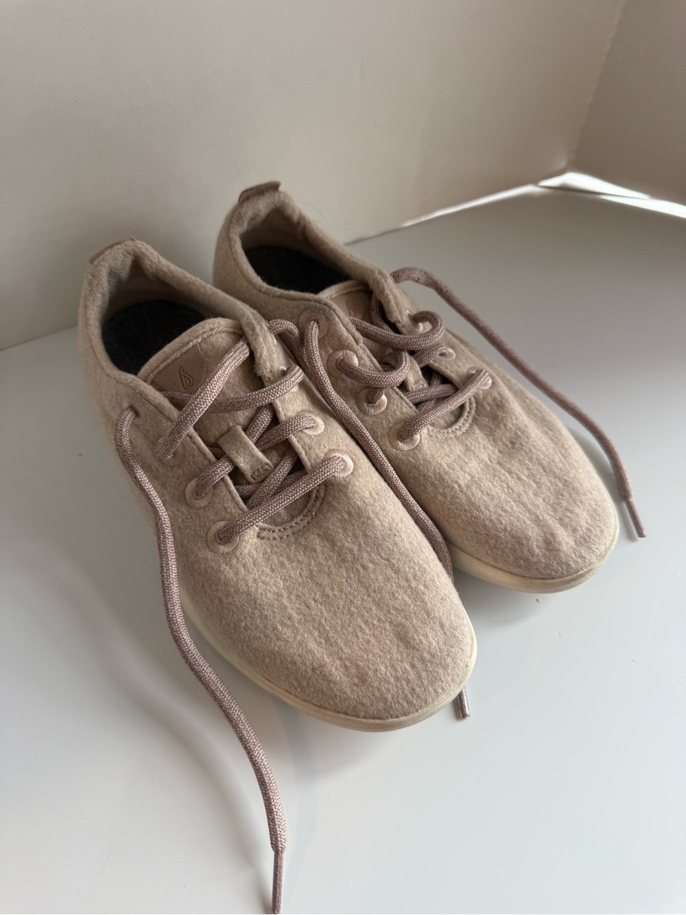 ALLBIRDS light weight classic Neutral Wool Casual Sneakers - Beige 7